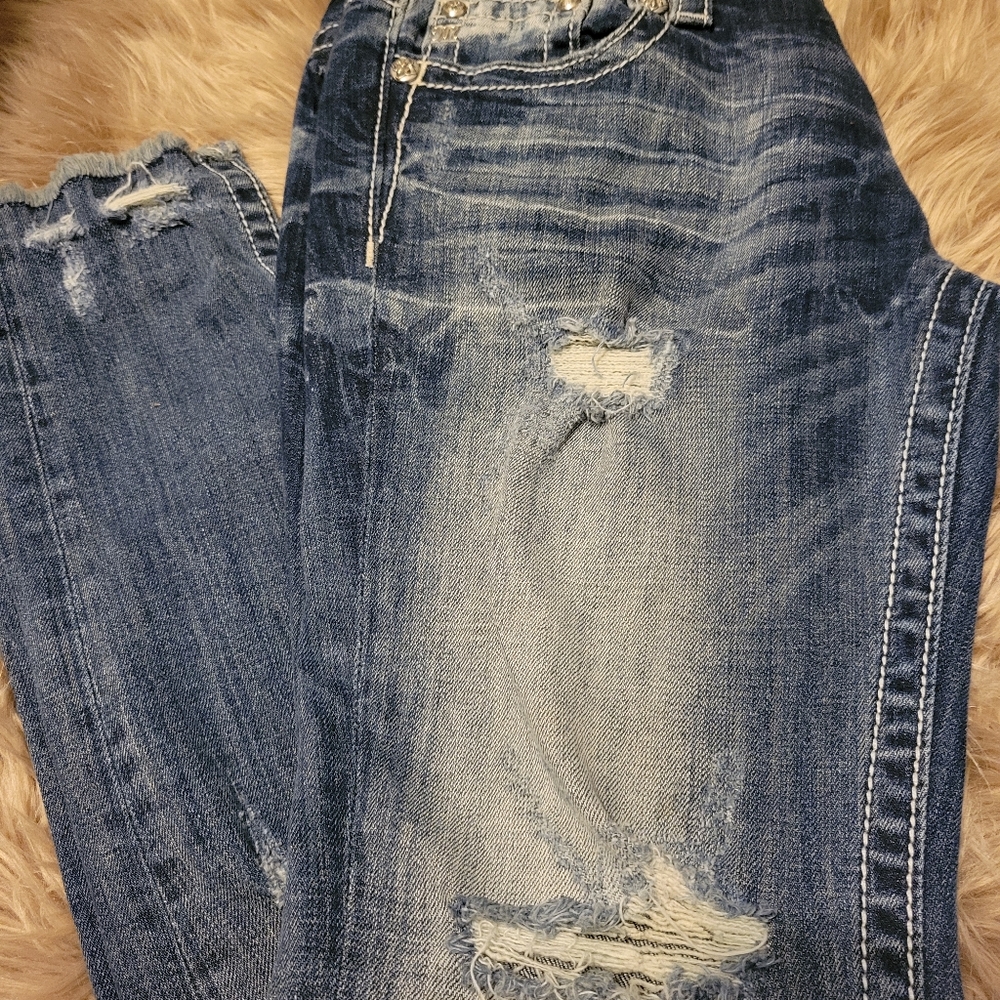 Jeans - Picture 2 of 3